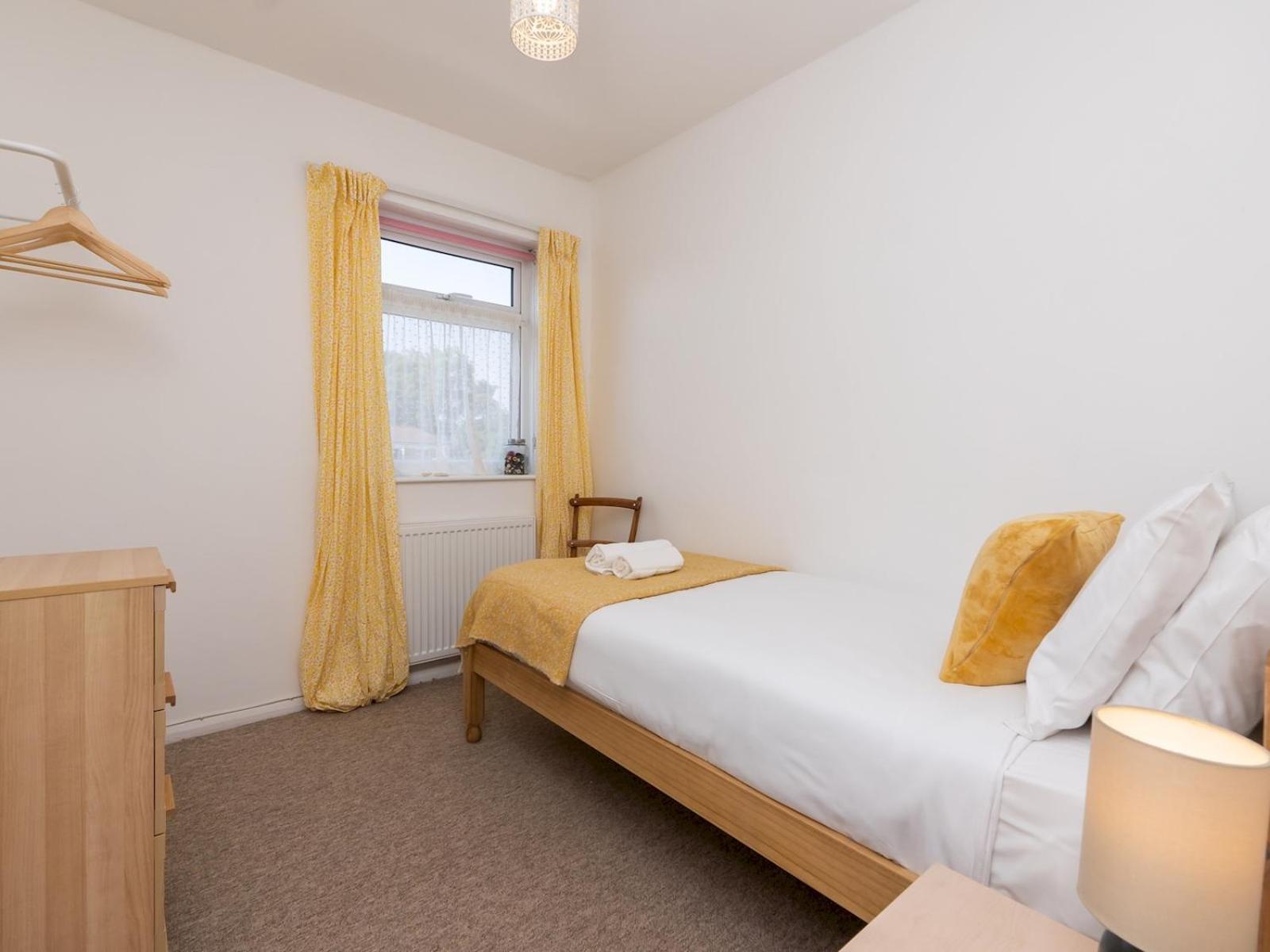 Pass The Keys Spacious Family Home With Parking Bath Exteriör bild